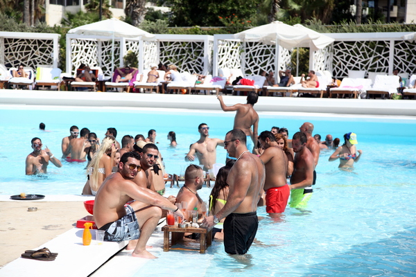 Riviera on Sunday 